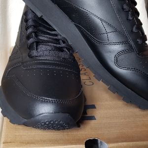 Brand new Mens Rebook Sneakers